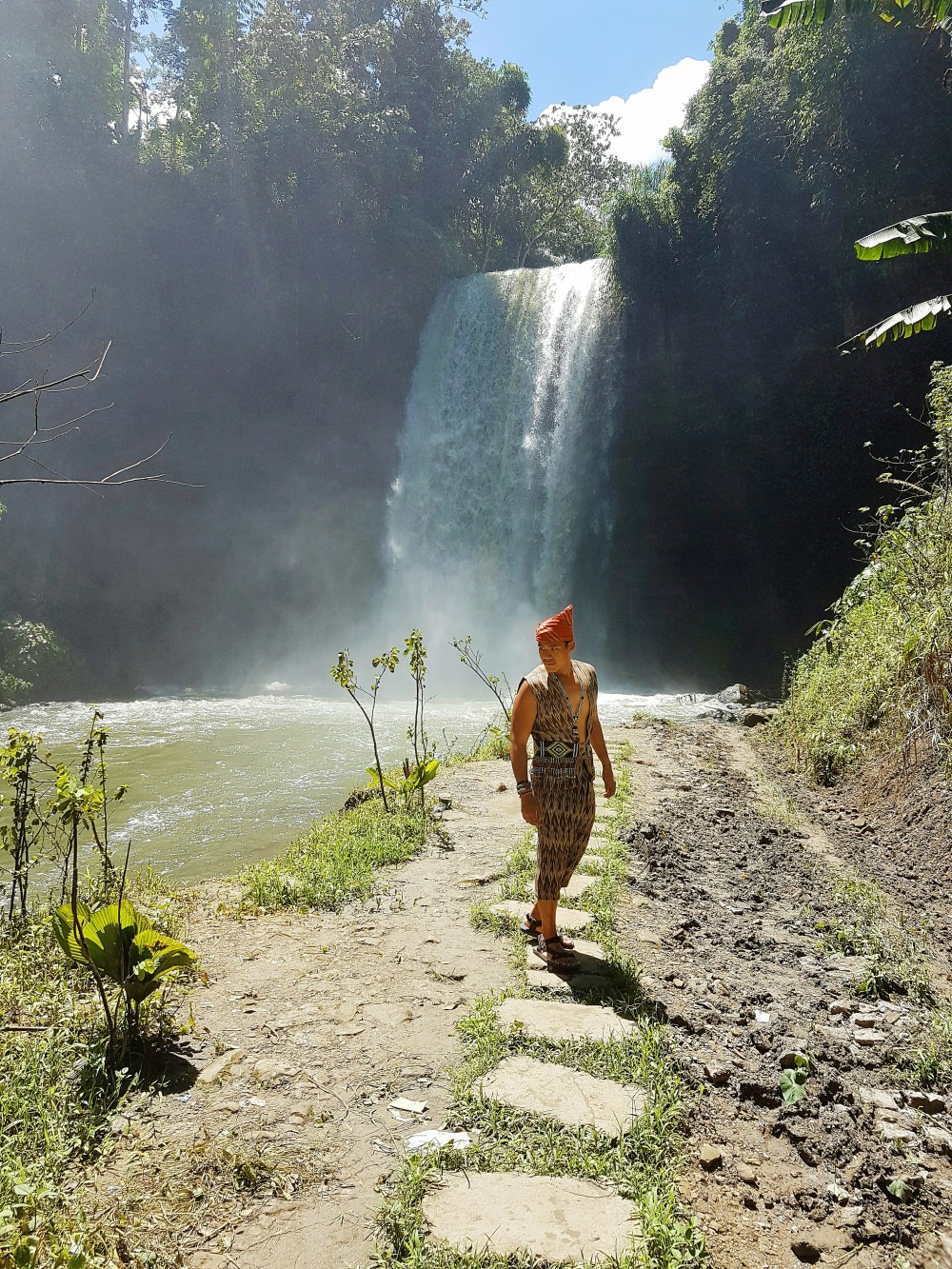 Falls # 1 - Hikong Alo