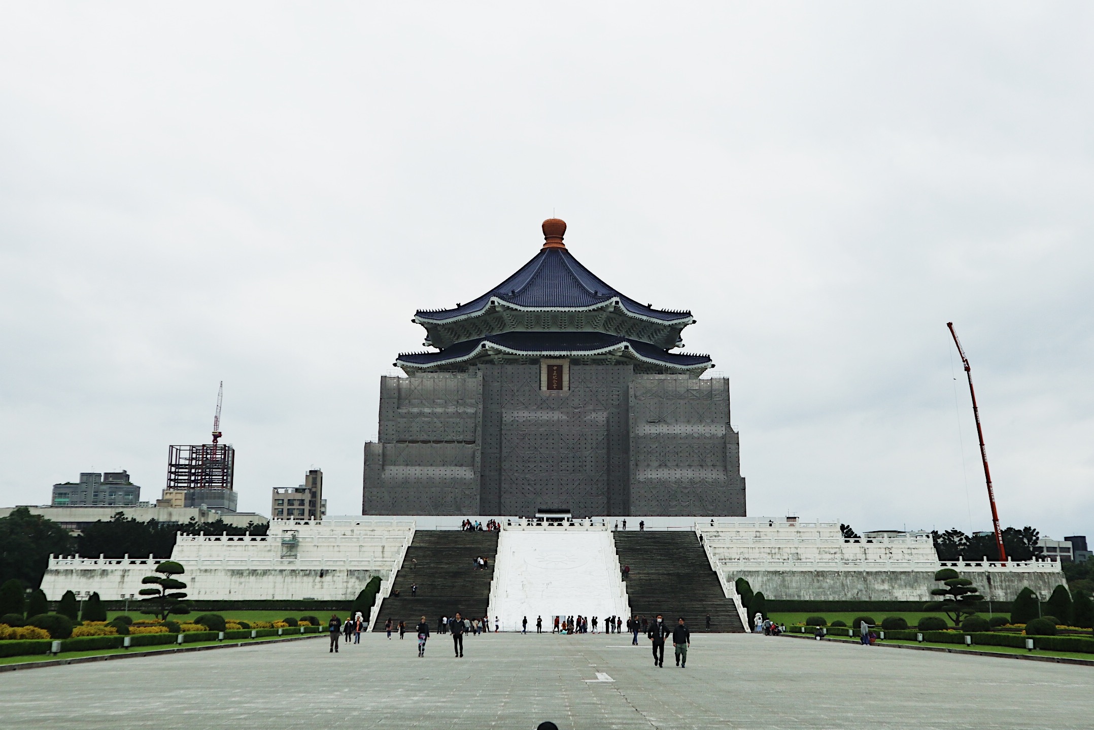 CKSMH UNDER CONSTRUCTION. The outer wall of the hall is currently being renovated. But it's still a pretty sight, isn't it?