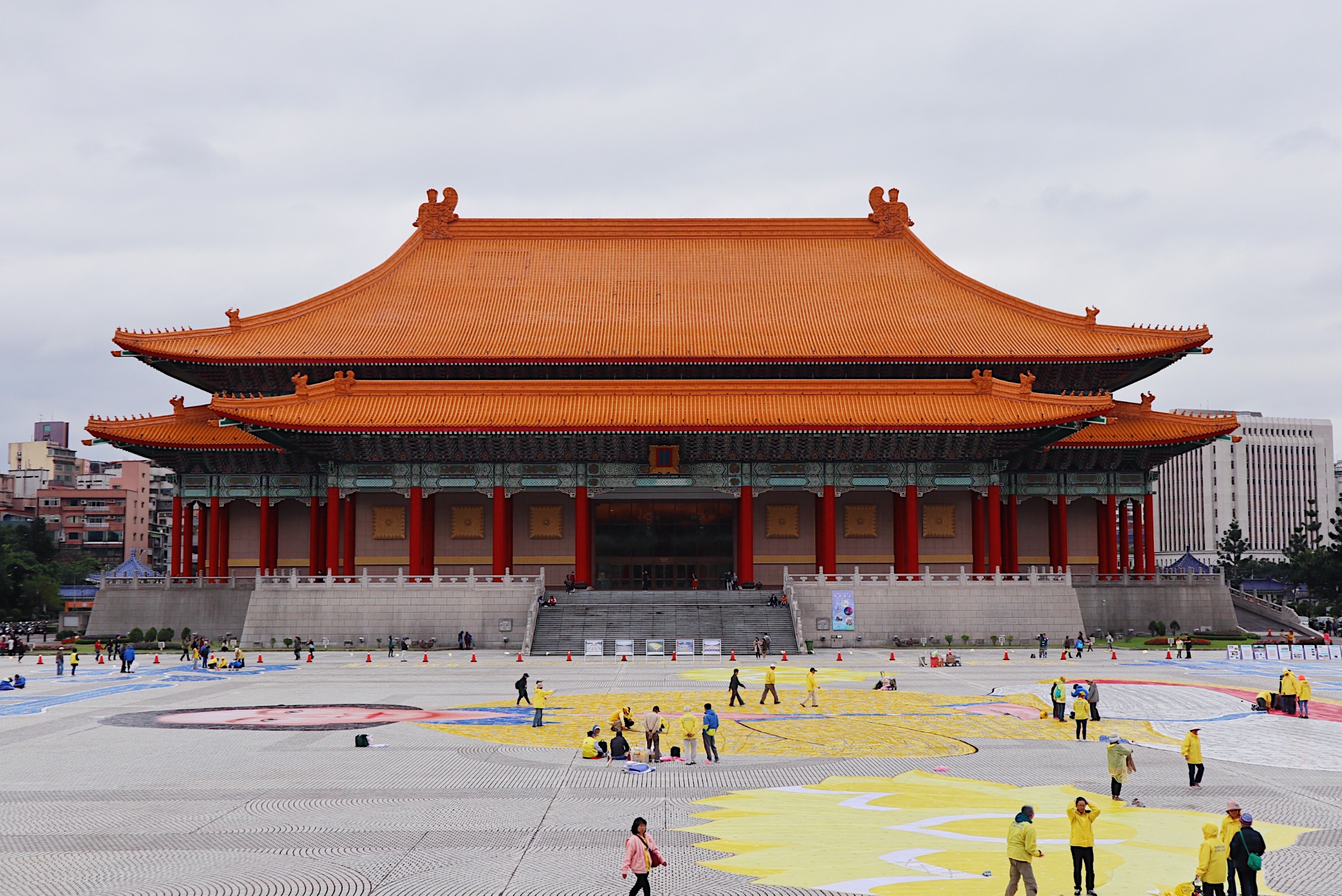 NATIONAL THEATER. Colorful and beautiful.