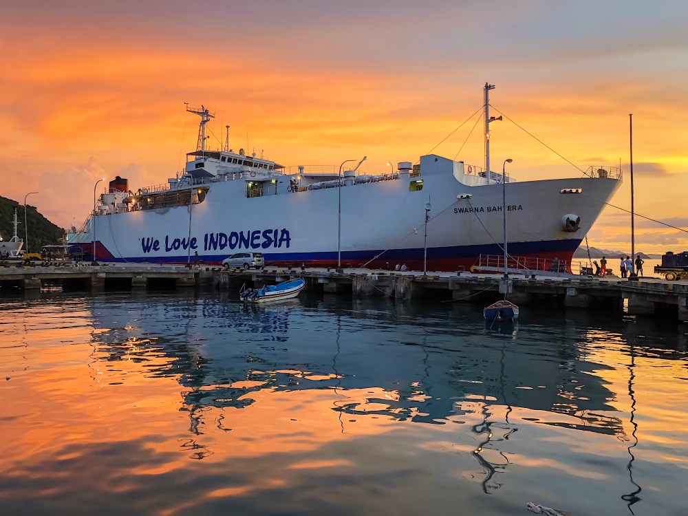 SUNSET AT LABUAN BAJO PORT!
