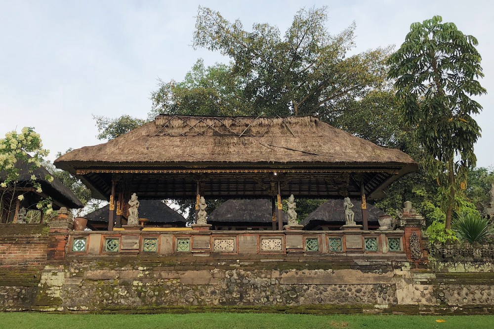 RELIGIOUS STRUCTURE.