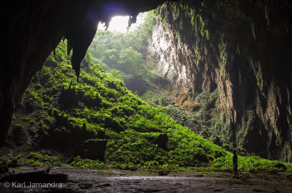 THE MAGNIFICENT OPENING OF LANGUN CAVE.