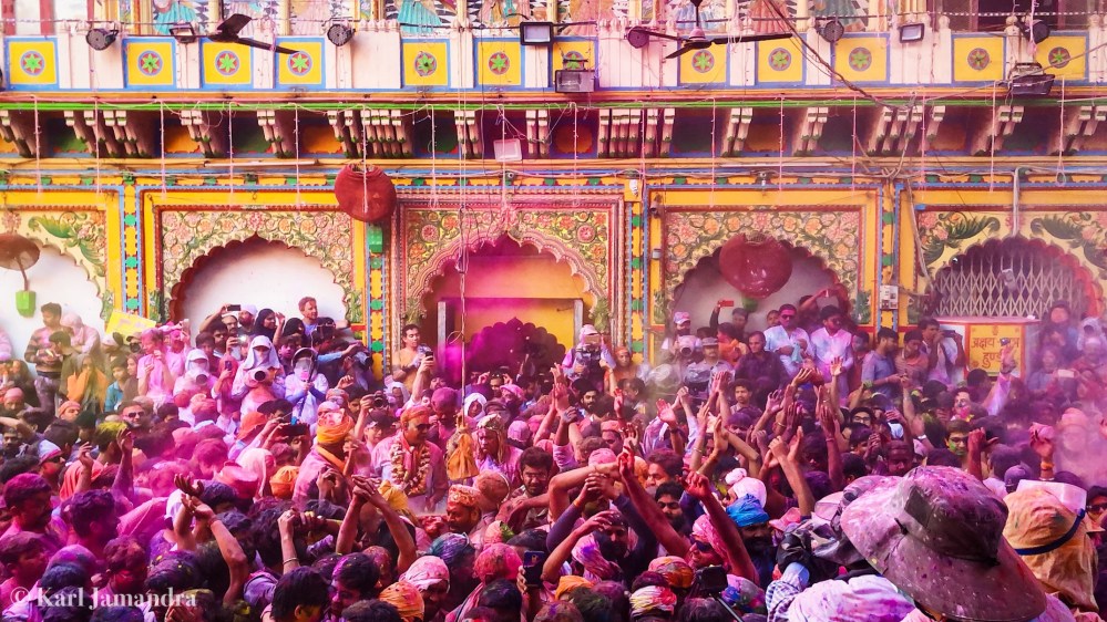 THE DWARKADEESH TEMPLE.