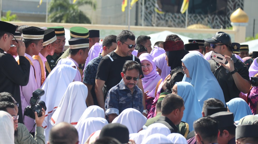 HERE COMES THE SULTAN!